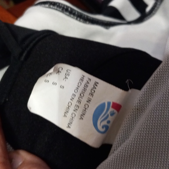 Por Llana Thomaz Rio De Janeiro Retro One Piece Swim Suit Black and White - Picture 9 of 11